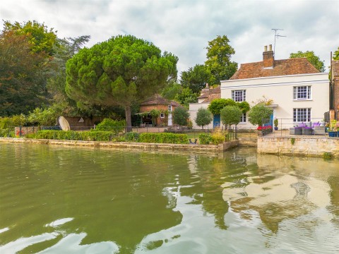 View Full Details for Wickham Lodge, The Quay, Aylesford