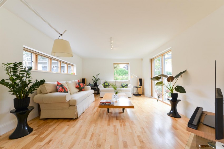 Images for High Street, Croydon, Royston