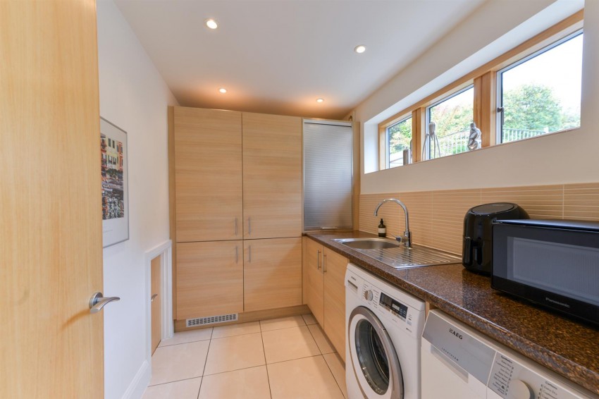 Images for High Street, Croydon, Royston