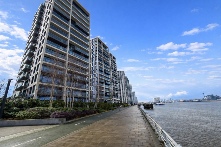 Images for Duke Of Wellington Avenue, London