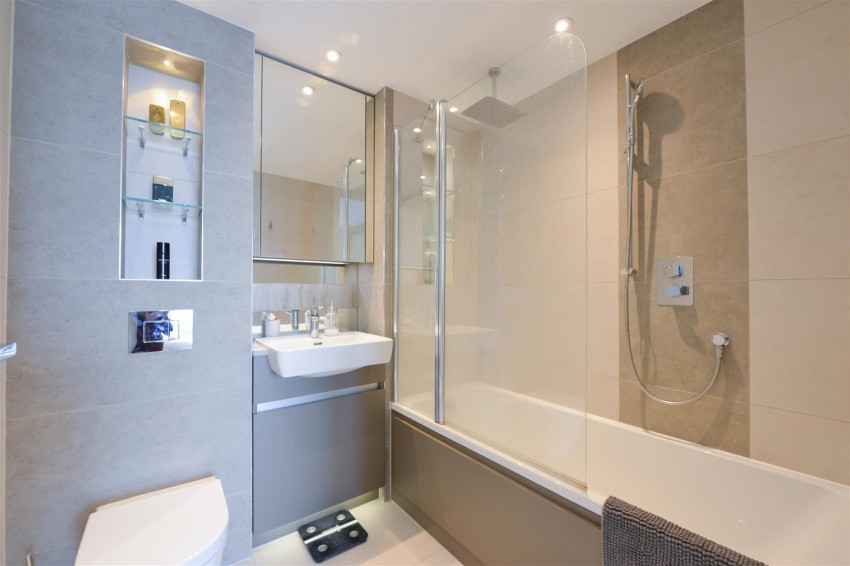 Images for Duke Of Wellington Avenue, London