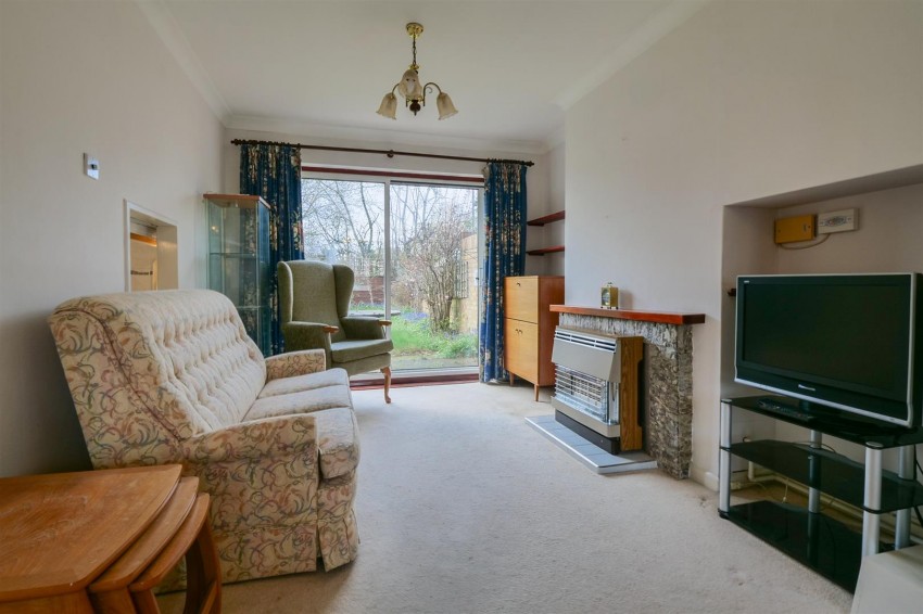 Images for Gilders Road, Chessington