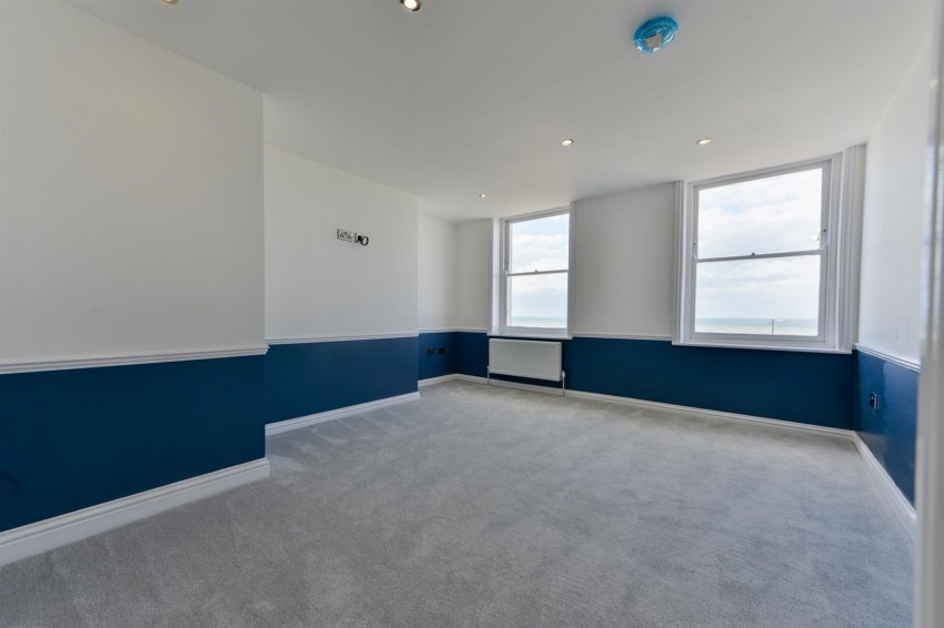 Images for Flat 4, 12 Marine Gdns, Margate